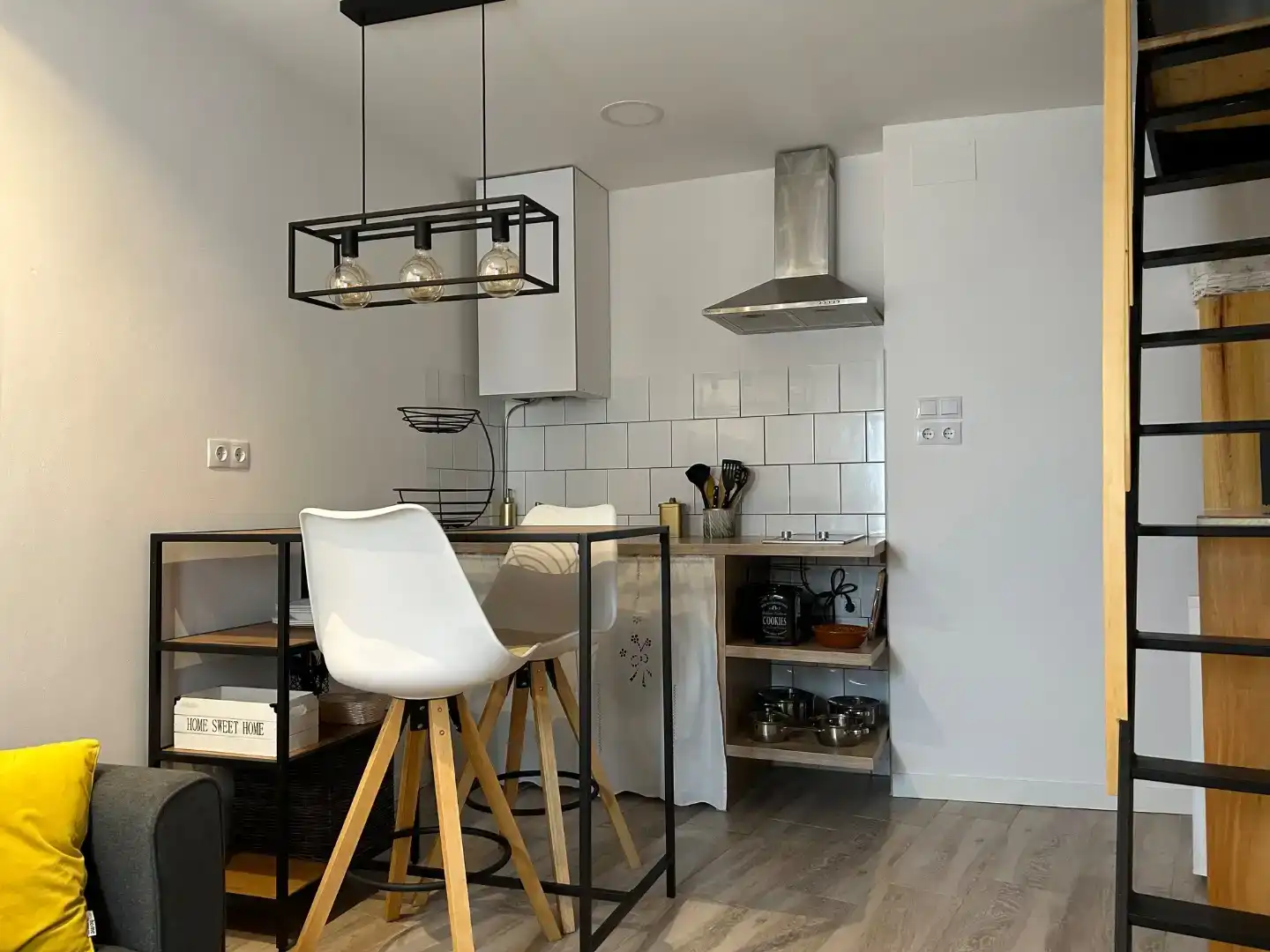 Küche von Loft zur Miete in Higueruela mit Parkett und Möbliert
