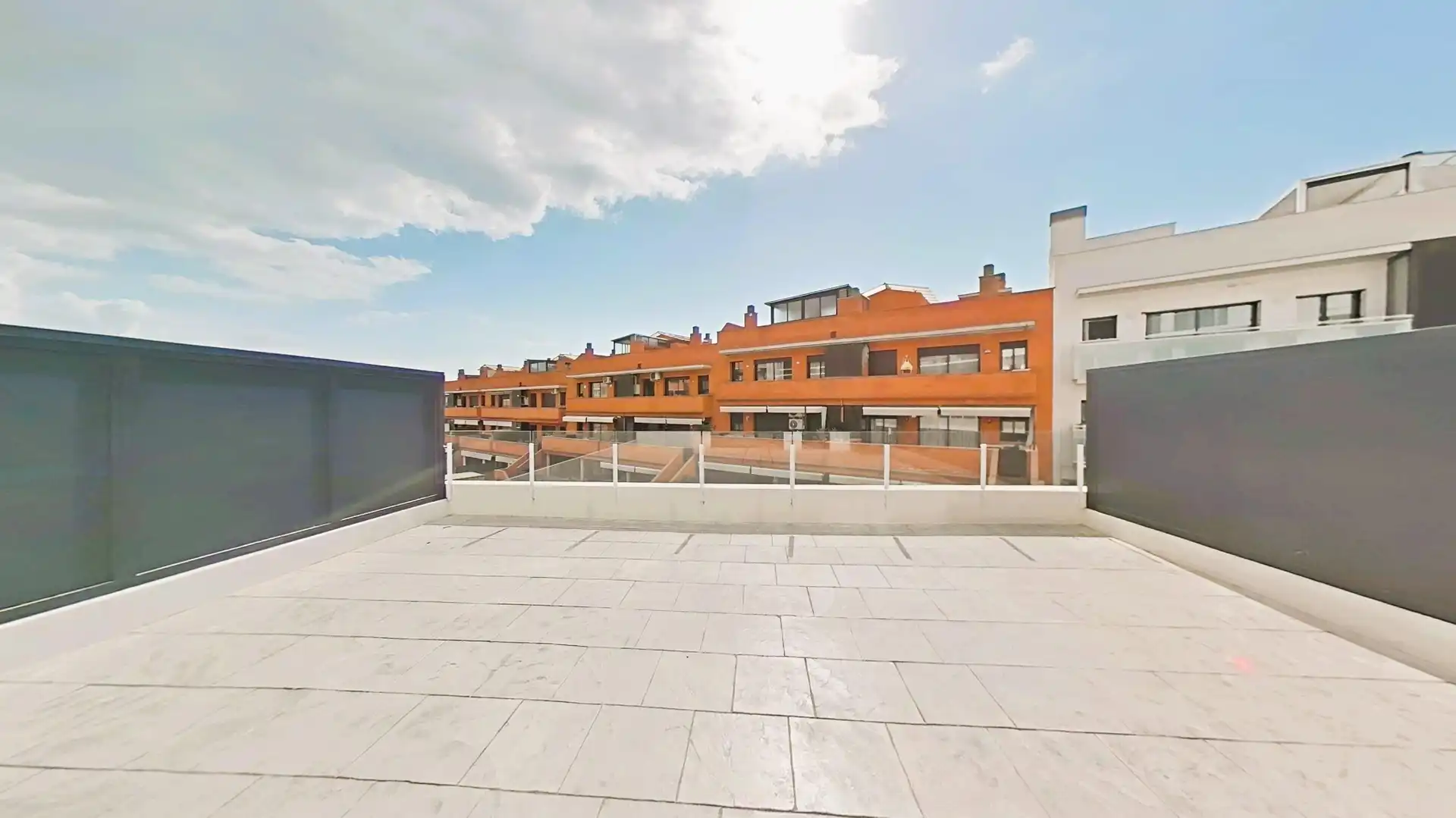 Terraza de Planta baja en venta en Cubelles con Aire acondicionado, Calefacción y Jardín privado