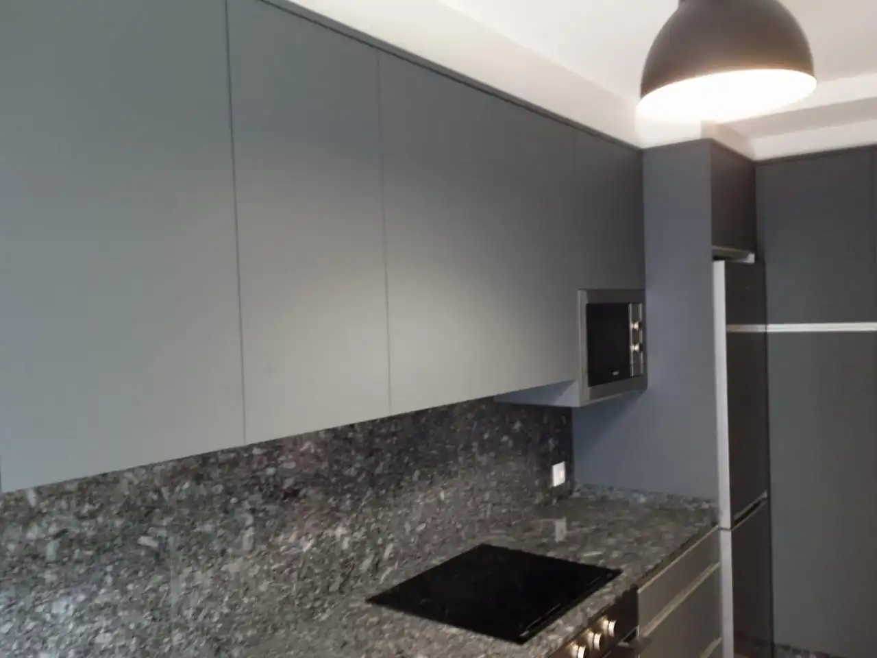 Cocina de Piso de alquiler en Santiago de Compostela  con Calefacción, Terraza y Amueblado