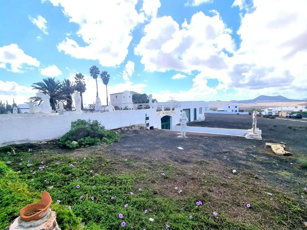 Finca rústica en venta en Villa de Teguise