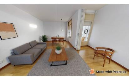 Sala d'estar de Pis en venda en  Barcelona Capital amb Balcó