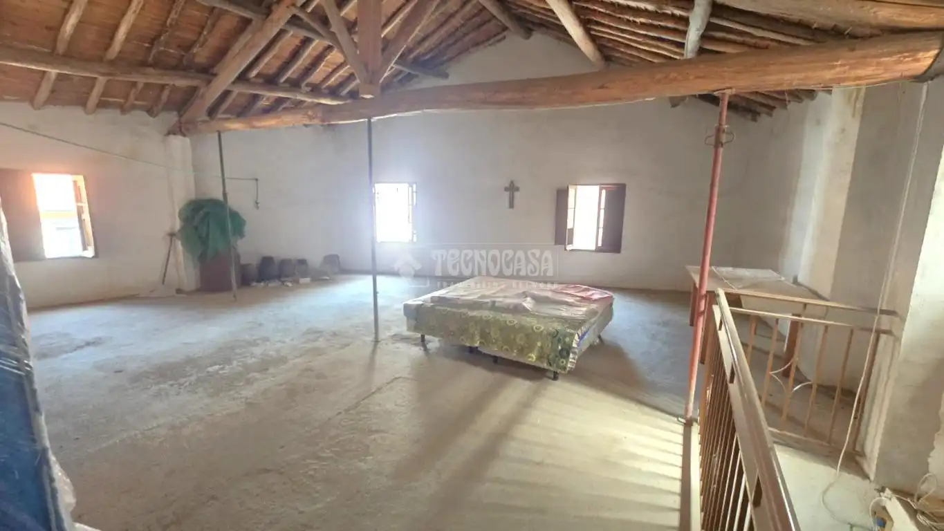 Country homes for sale in La Nava de Ricomalillo  with Air Conditioner and Private garden