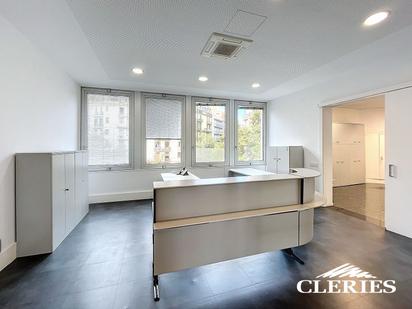 Office to rent in  Barcelona Capital  with Air Conditioner