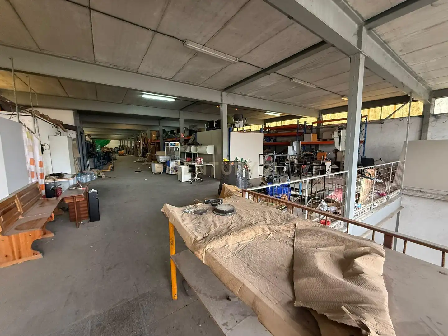 Industrial building with lift for sale in Zona Industrial, imagen 5