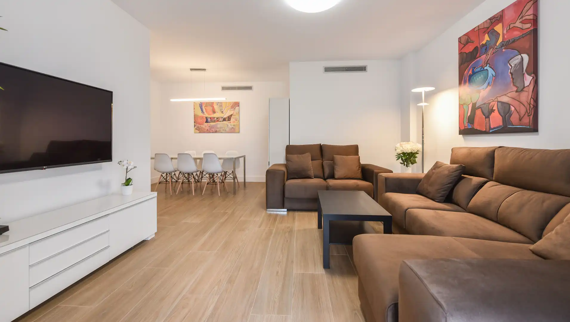 Wohnzimmer von Wohnung zur Miete in Fuengirola mit Klimaanlage, Heizung und Privatgarten