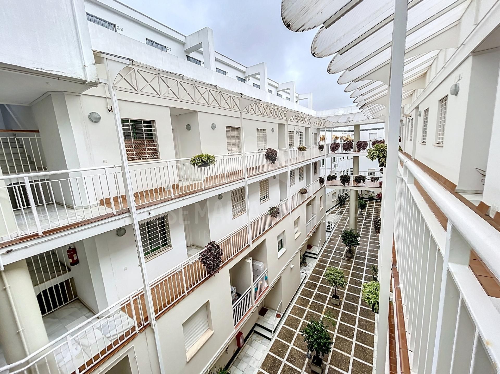 Vista exterior de Dúplex en venda en Jerez de la Frontera amb Aire condicionat