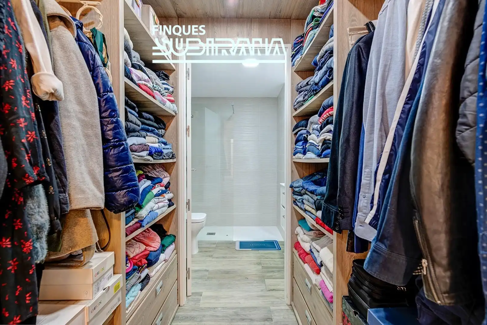 Piso en venta en Igualada con Balcón