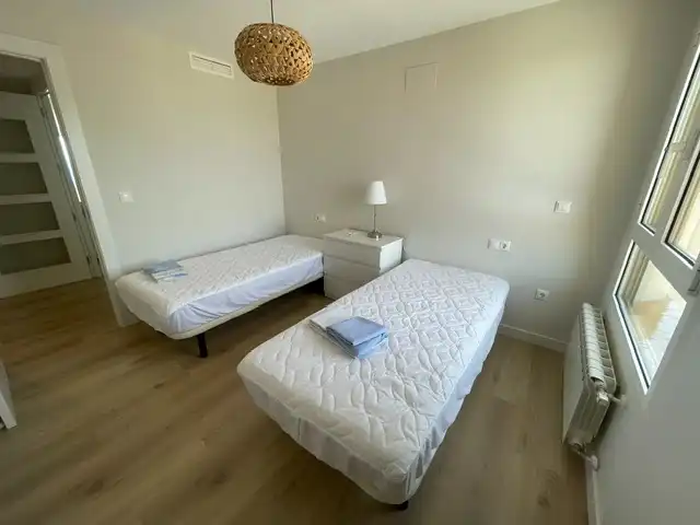 Habitación de Piso de alquiler en Alicante / Alacant con Terraza, Amueblado y Internet