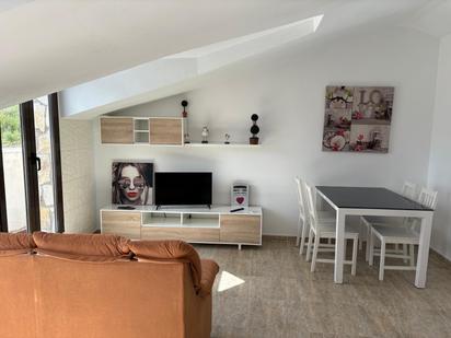 Sala d'estar de Pis en venda en Jadraque amb Aire condicionat, Moblat i Forn