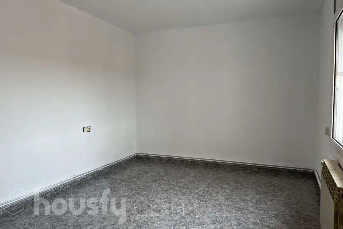 Bedroom of Attic for sale in Santa Margarida de Montbui  with Air Conditioner, Heating and Terrace