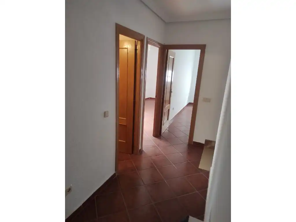 Casa aparellada de lloguer a Calle Virgen De Poveda, imagen 10
