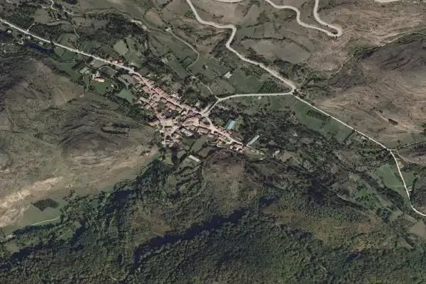 Pis en venda a Fresneda de la Sierra Tirón