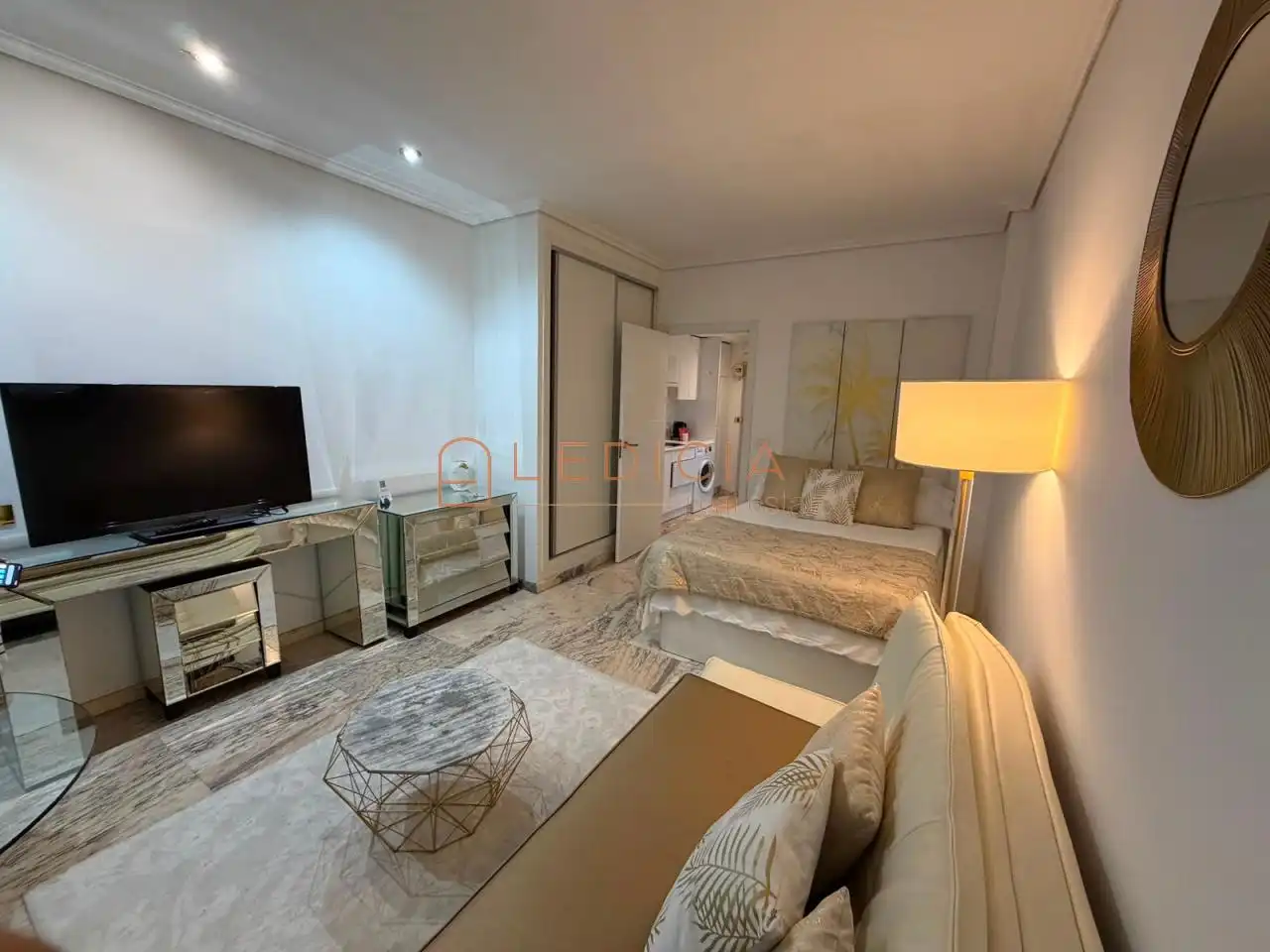 Sala de estar de Estudio de alquiler en Vigo  con Calefacción y Amueblado