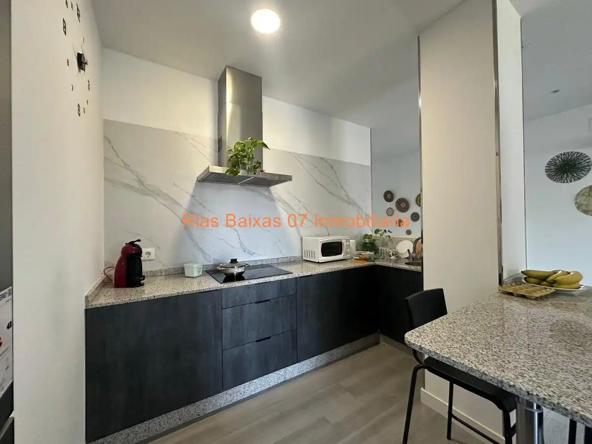 Kitchen of Flat for sale in Vigo   with Air Conditioner and Heating