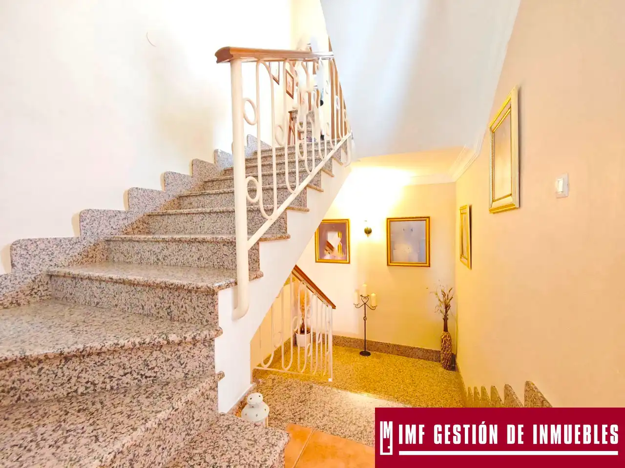 Casa o chalet en venta en Nerja con Jardín privado, Terraza y Piscina comunitaria