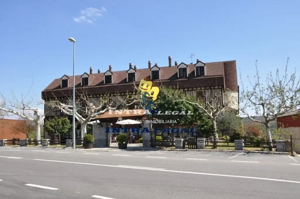 Local en venta en Sotoserrano con Aire acondicionado, Amueblado y Alarma