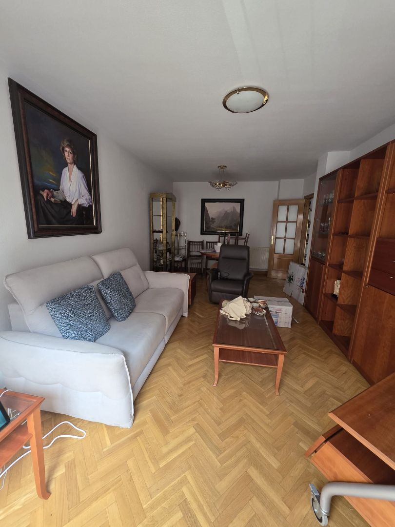 Sala de estar de Piso de alquiler en Las Rozas de Madrid con Calefacción, Parquet y Amueblado