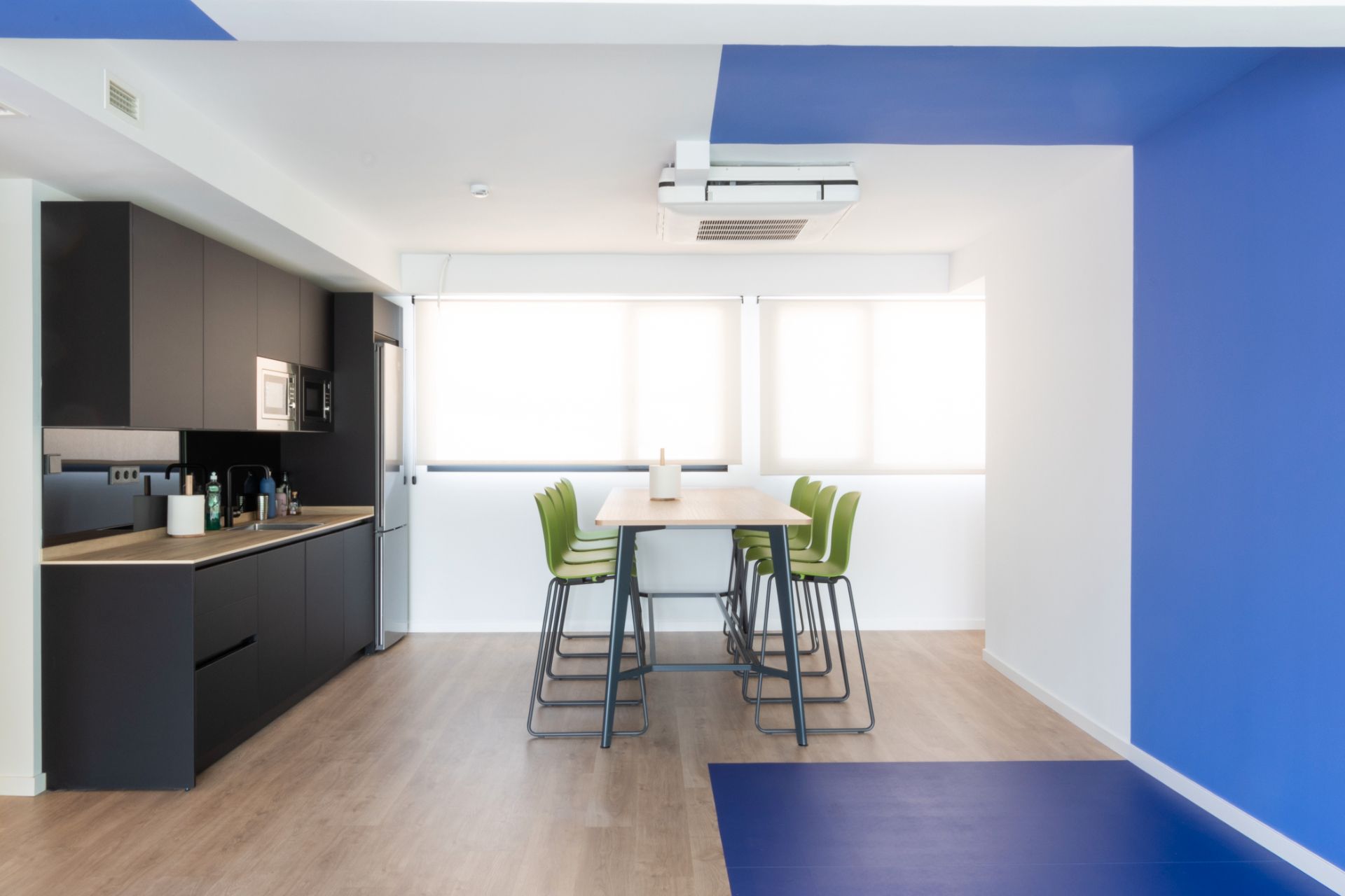 Office to rent in Alcobendas  with Air Conditioner, Heating and Storage room