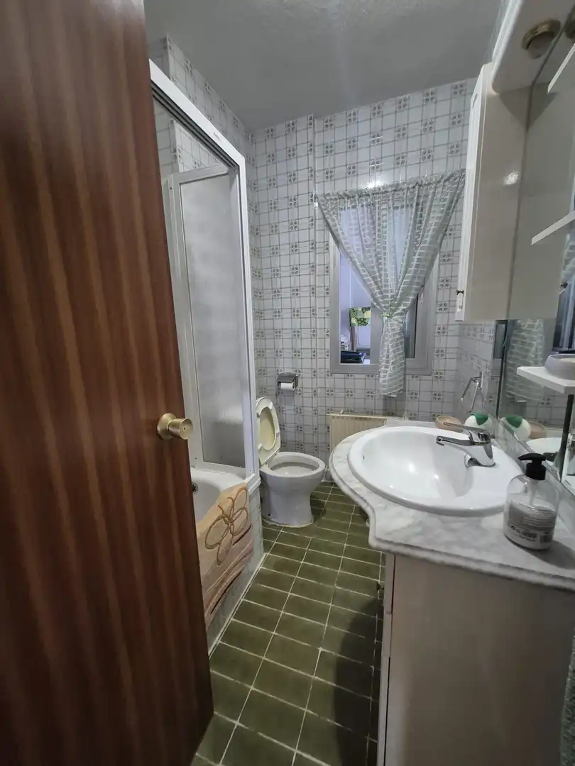 Badezimmer von Wohnung zum Verkauf in Ávila mit Heizung, Terrasse und Abstellraum