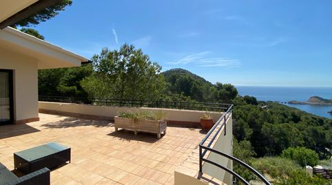 Foto 2 de Casa adosada en venta en Carrer Medas, Aiguafreda - Sa Tuna, Begur