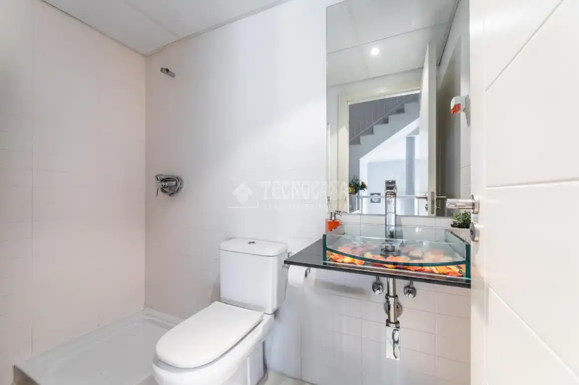 Bathroom of Houses for sale in Torrelodones  with Air Conditioner, Private garden and Terrace