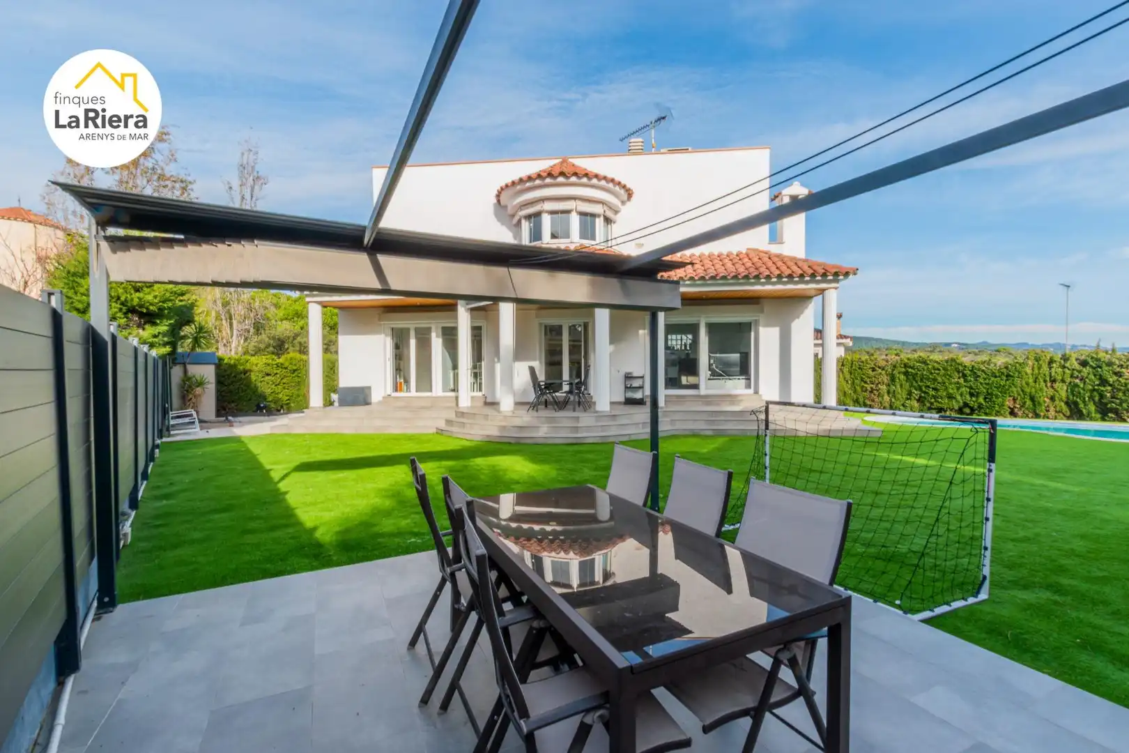 Terrace of Houses for sale in Arenys de Mar  with Air Conditioner, Private garden and Parquet flooring