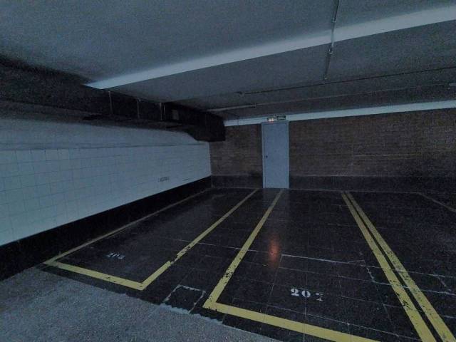 Garaje en Alquiler en N/A en Vila de Gràcia