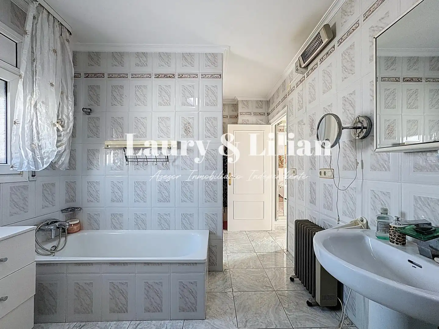 Baño de Casa o chalet en venta en Empuriabrava con Aire acondicionado, Calefacción y Terraza