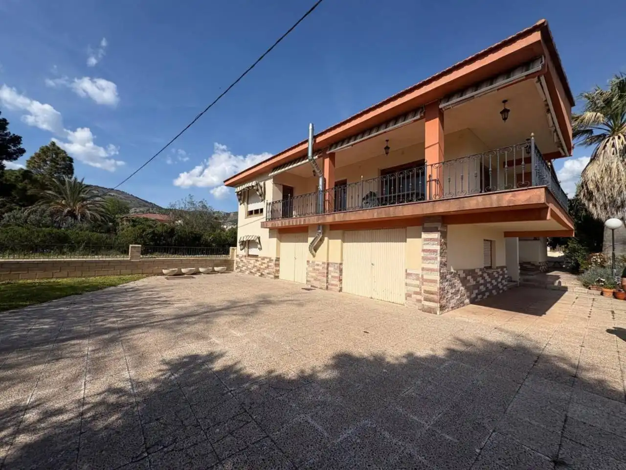 Vista exterior de Finca rústica en venta en Onil con Calefacción, Jardín privado y Terraza