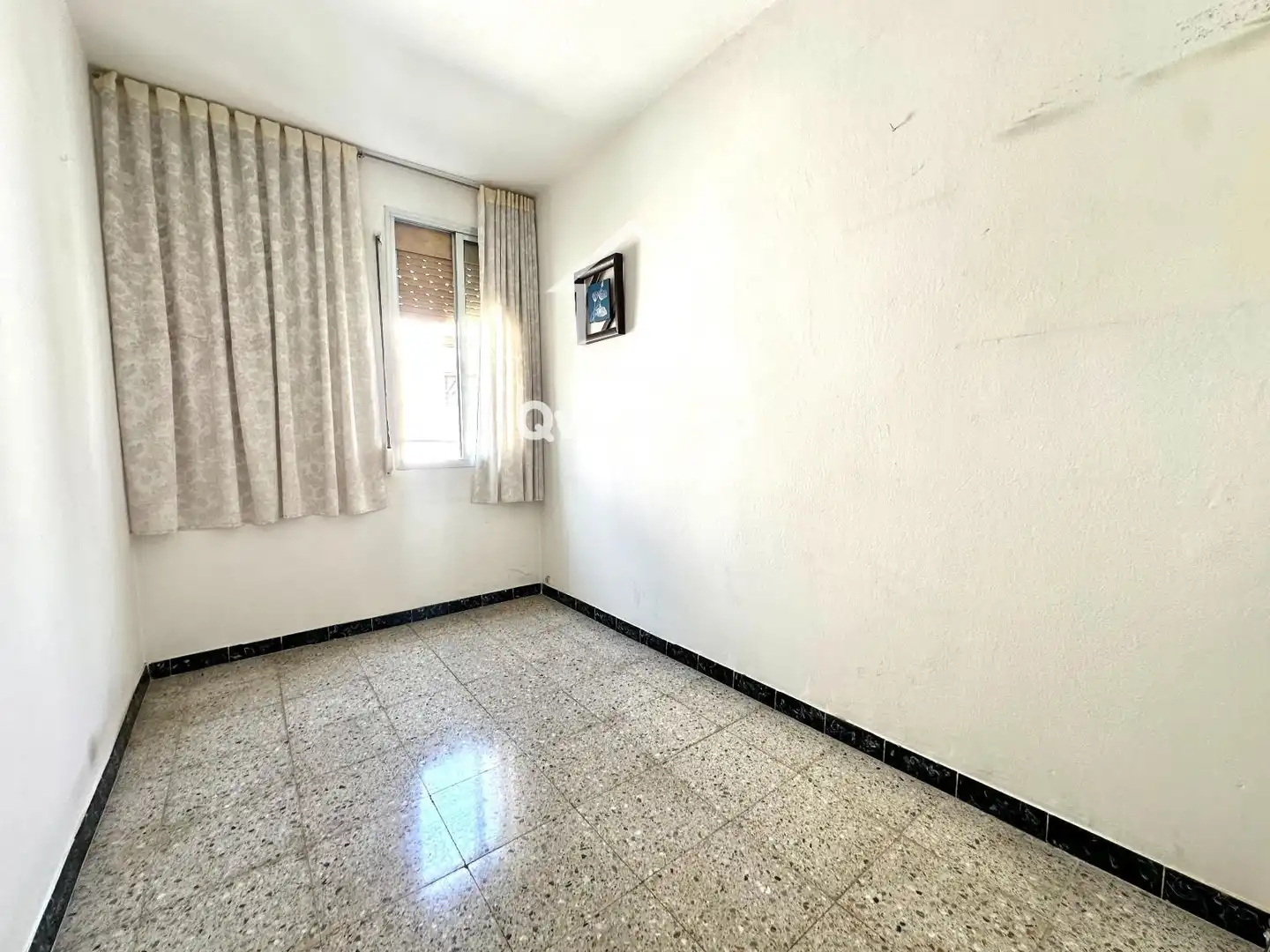 Habitación de Ático en venta en Santa Coloma de Gramenet con Calefacción