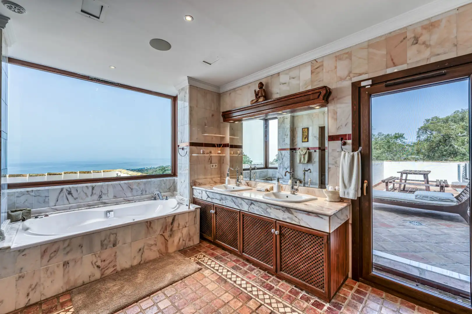 House with pool for sale in Elviria - Cabopino, imagen 25