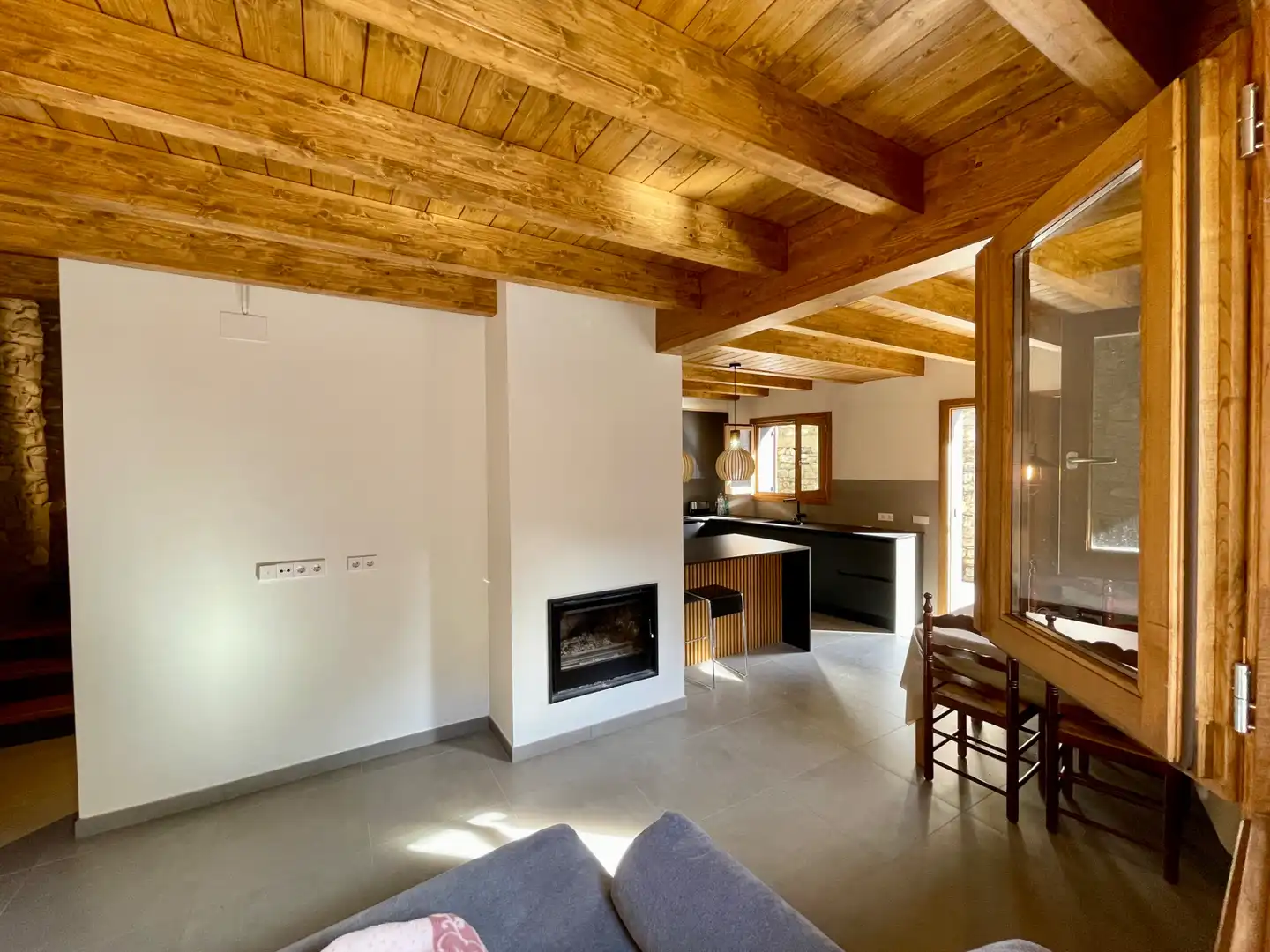 Sala de estar de Finca rústica en venta en Setcases con Calefacción, Parquet y Trastero