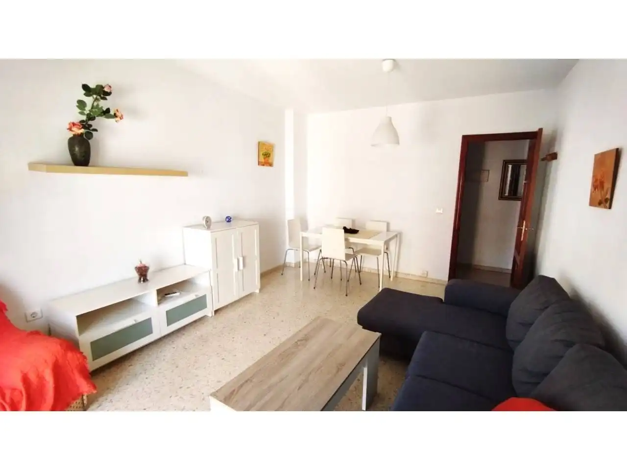 Außenansicht von Wohnung zum Verkauf in  Huelva Capital mit Klimaanlage, Heizung und Abstellraum