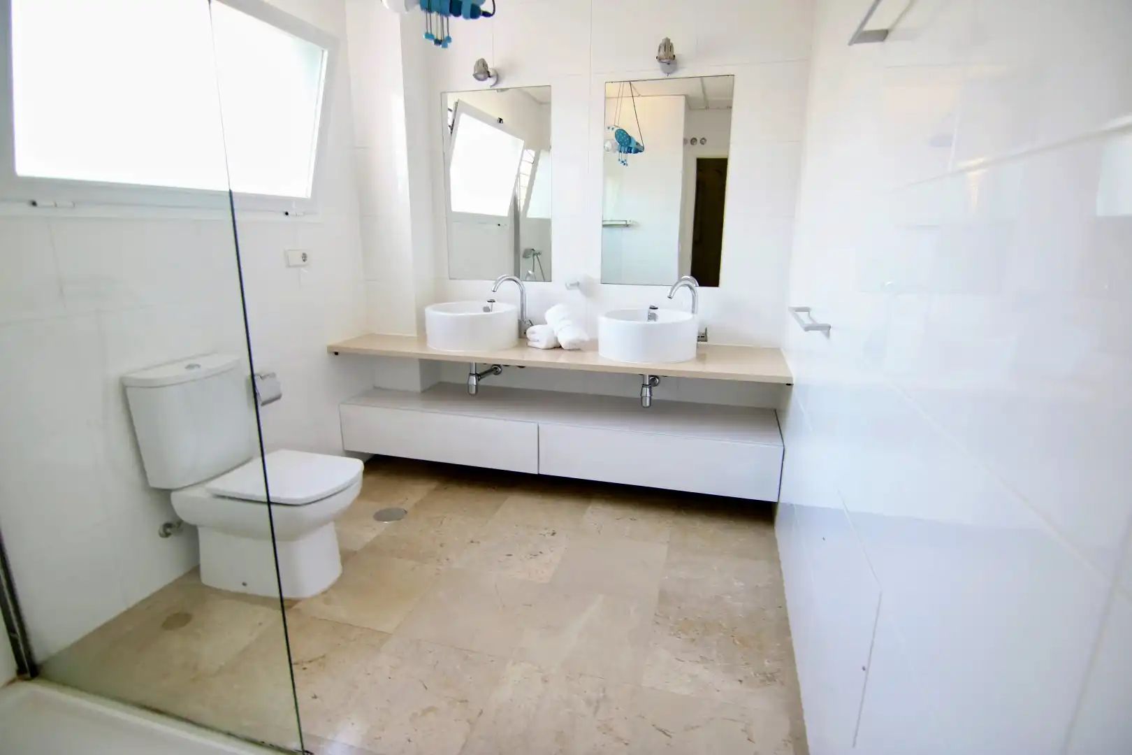 Bathroom of Detached homes for sale in Mairena del Aljarafe  with Air Conditioner, Terrace and Storage room