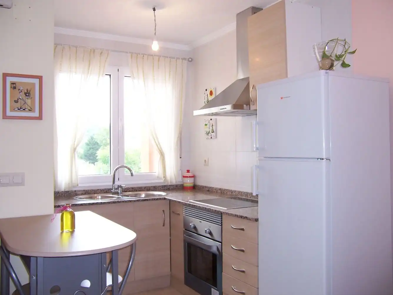 Cocina de Apartamento de alquiler en Cariño con Calefacción, Parquet y Terraza