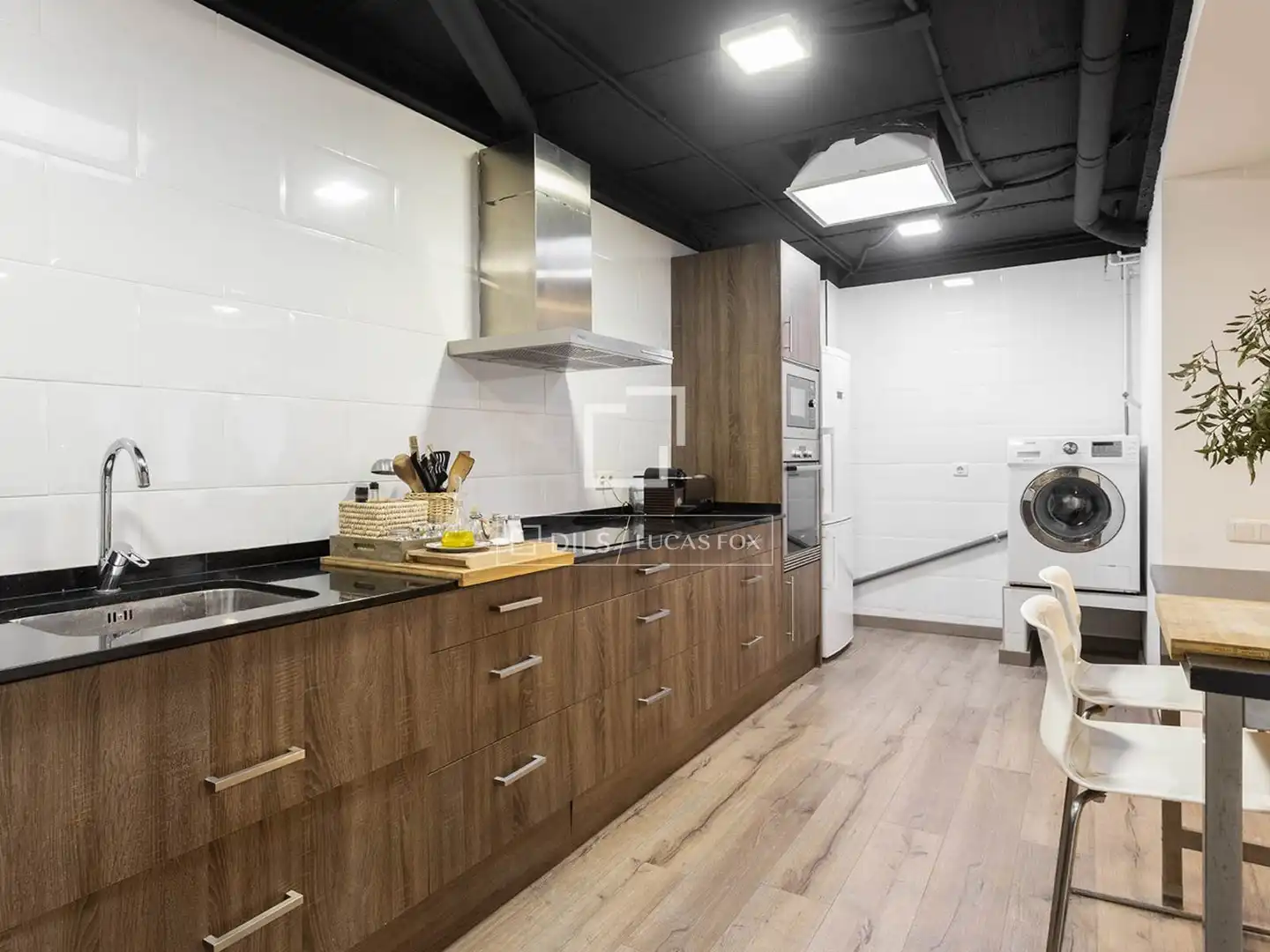 Cuina de Loft en venda en Barcelona amb Calefacció, Parquet i Terrassa