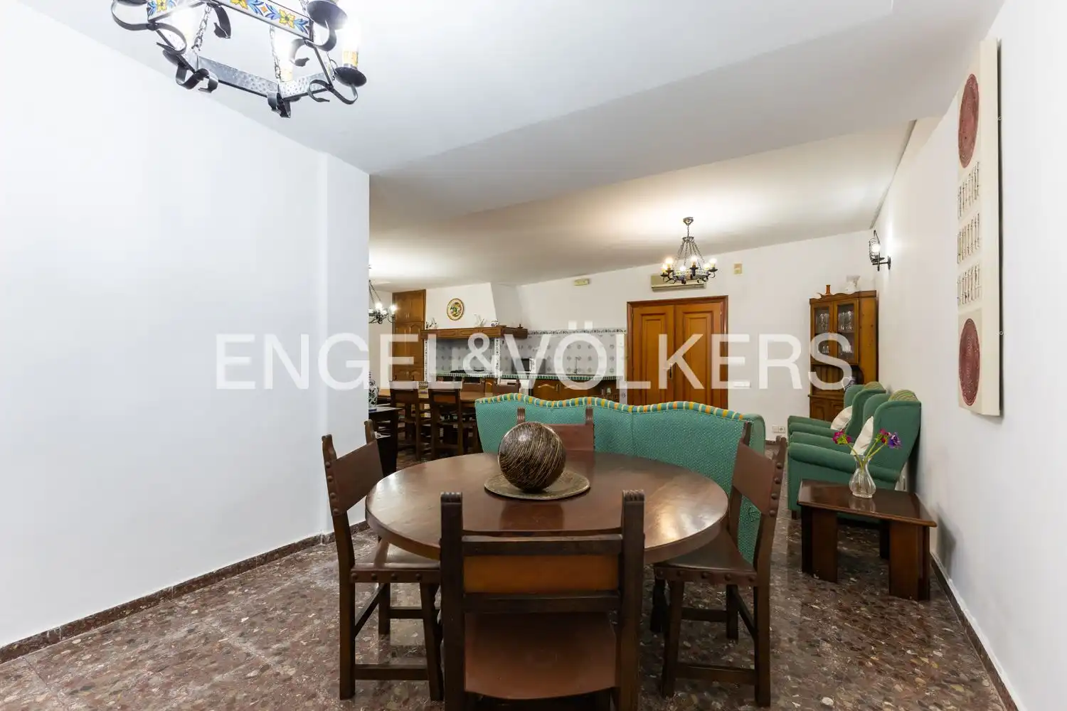 Comedor de Casa o chalet en venta en Chiva con Aire acondicionado, Calefacción y Jardín privado