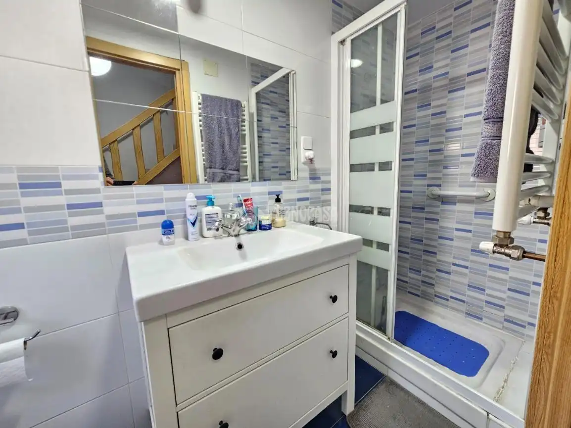Baño de Casa adosada en venta en Madrid con Calefacción