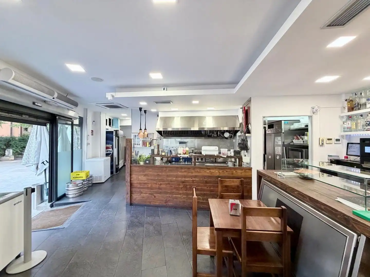 Business premises for transfer in Centre, imagen 9