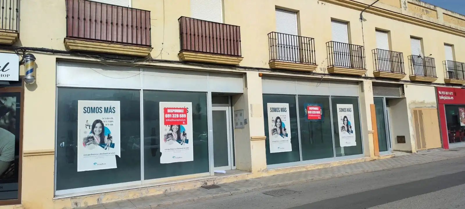 Local comercial en venda a A-8030 4