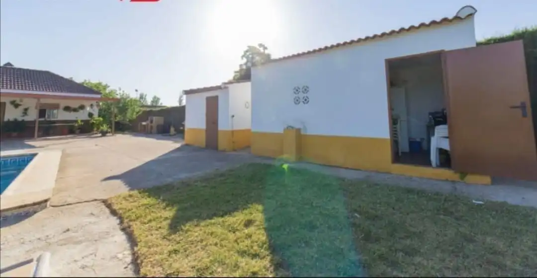 Außenansicht von Fabrik Grundstücke zum Verkauf in Córdoba
