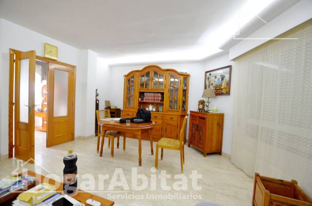 Casa adosada en Venta en Avenida Ausiàs March en L'Alqueria de la Comtessa