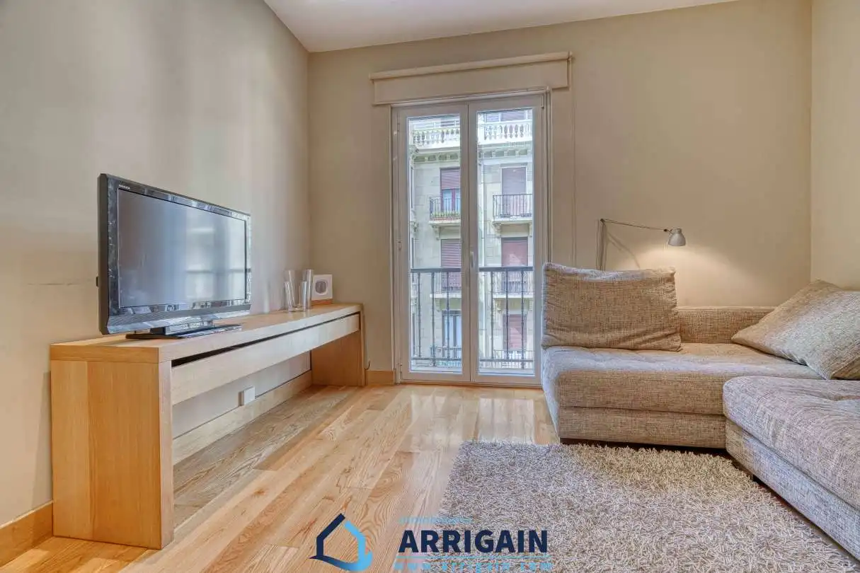 Flat for rent in Usandizaga Kalea, Gros