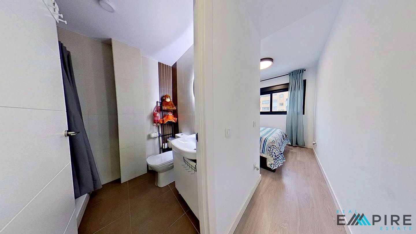 Bedroom of Flat to share in Parla  with Air Conditioner, Heating and Private garden