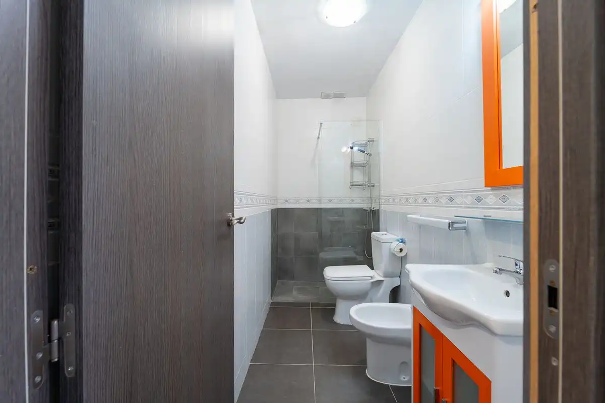 Baño de Planta baja en venta en Nerja con Aire acondicionado, Calefacción y Terraza