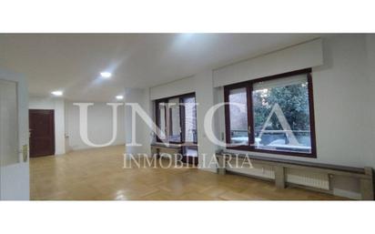 Exterior view of Flat for sale in  Madrid Capital  with Air Conditioner, Heating and Private garden