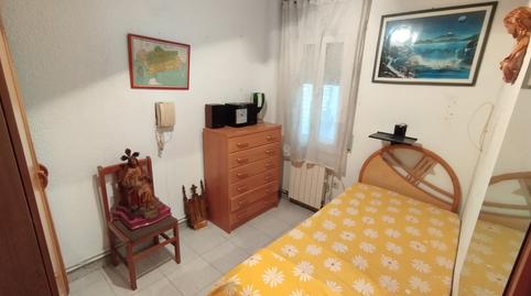 Foto 3 de Piso en venta en La Gavarra, Barcelona