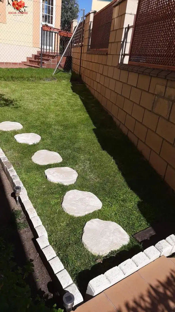 Garden of Detached homes for sale in Segovia  with Heating, Terrace and Storage room