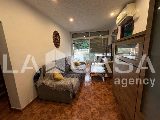Piso en Venta en Carrer del Pont del Treball Digne en La Verneda i la Pau