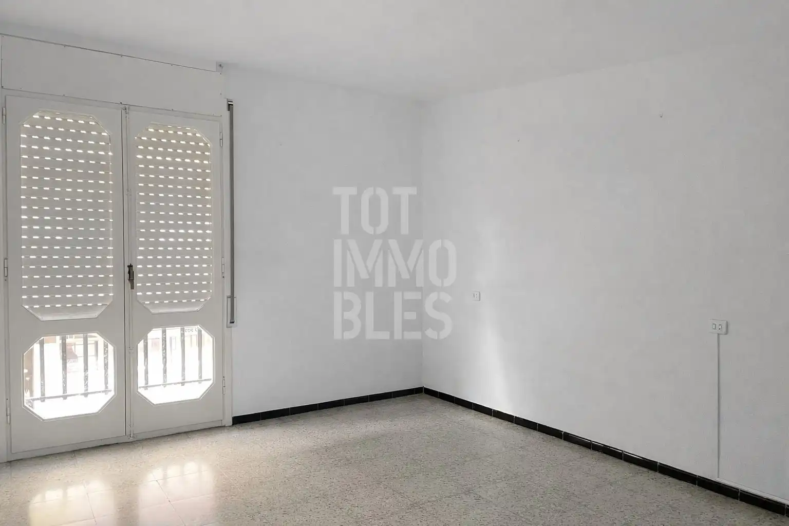 Habitación de Piso en venta en Girona con Balcón